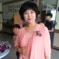 어버이날 카네이션 달아드리기